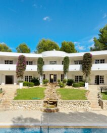 (English) Hot property: Villa Olivo