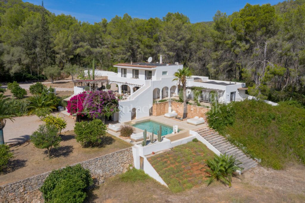 Villa Bougainvillea