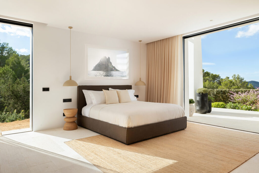 08 Sun Valley Bedroom