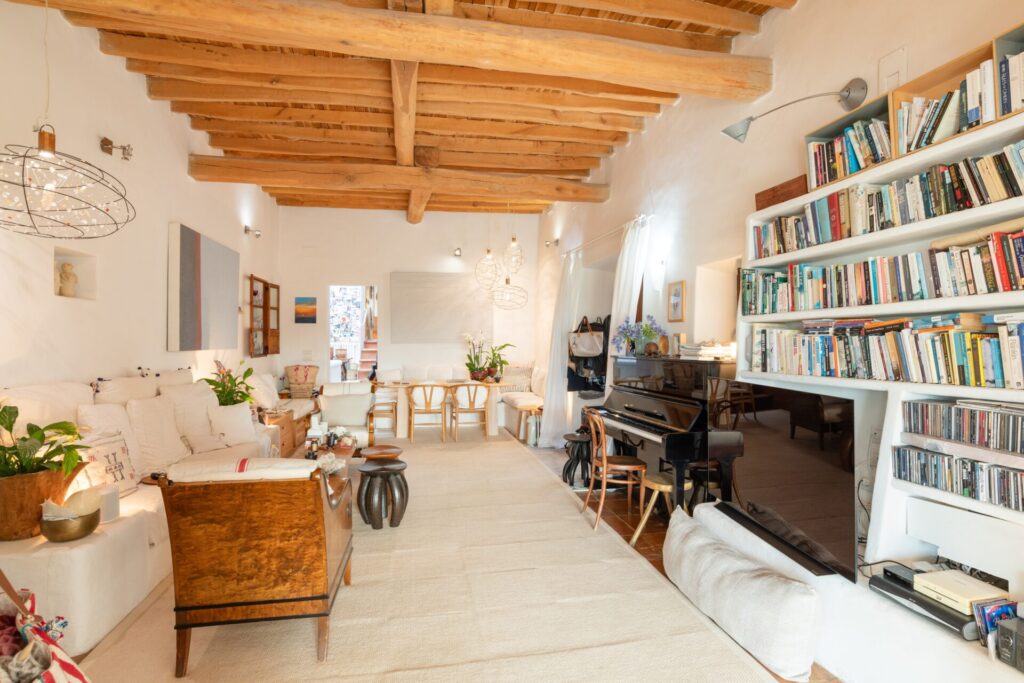 Merrylin S House Gypsy Westwood 8