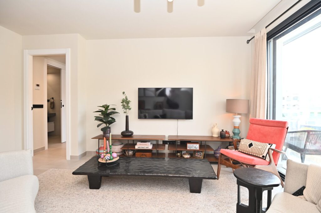 C4ec8406 82f1 4657 A6dc 6b3e0d9aefd1