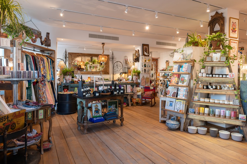 LA GALERIA ELEFANTE IBIZA SANTA GERTRUDIS GYPSY WESTWOOD PHOTOGRAPHY32