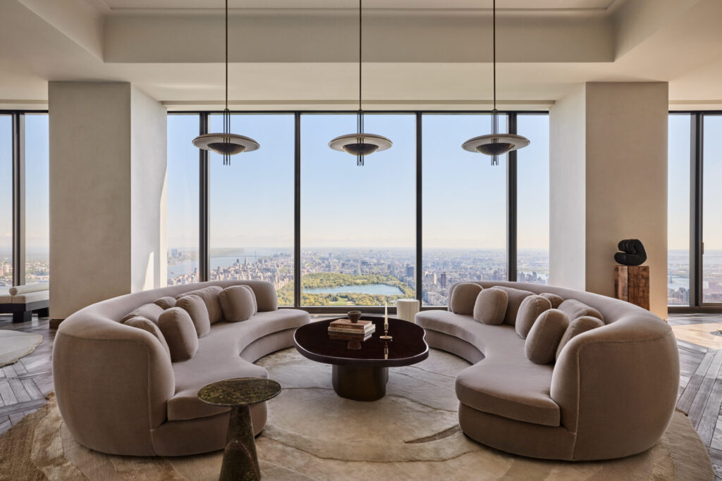 1 111 W57th Living Room 008